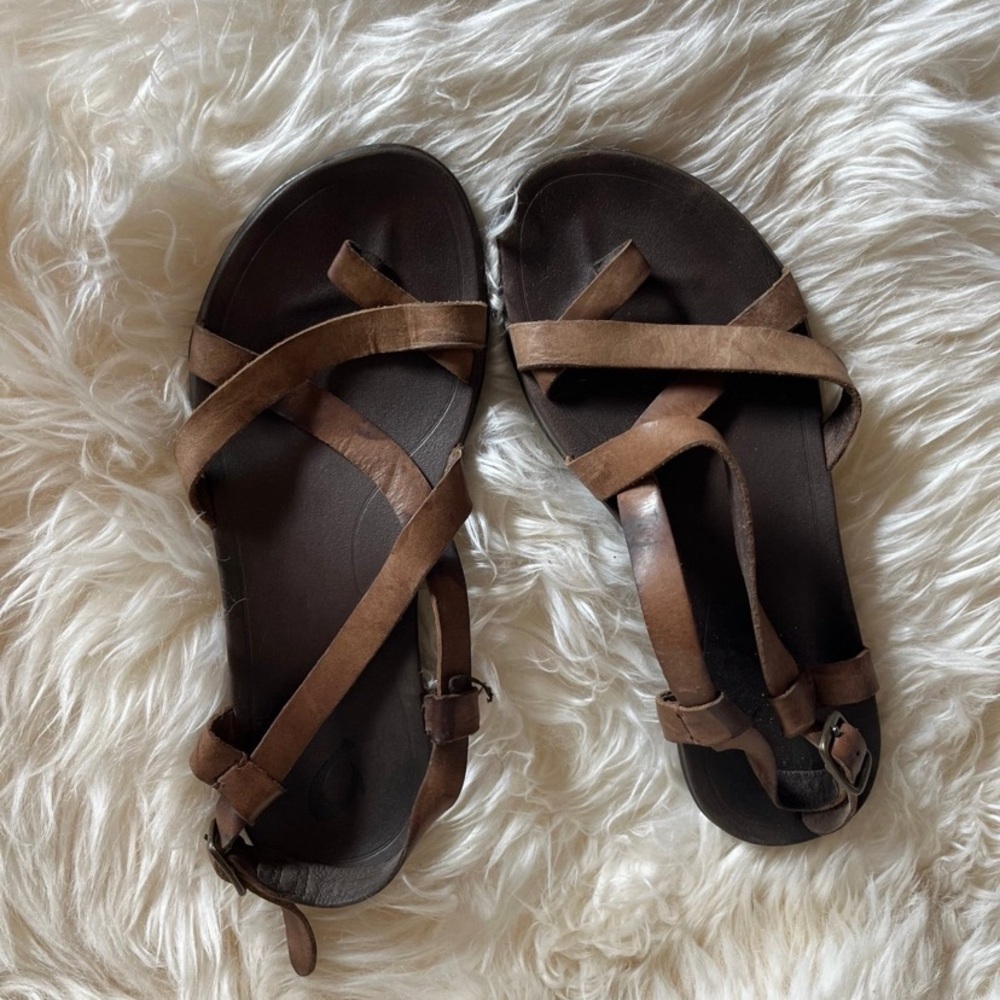 Leather sandals